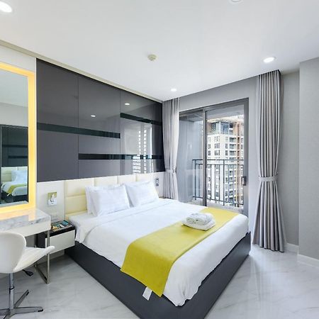 Stellar Cbd Rivergate Apartment - Pool - Free 4G Sim For 3 Nights Ho Si Minh-város Kültér fotó